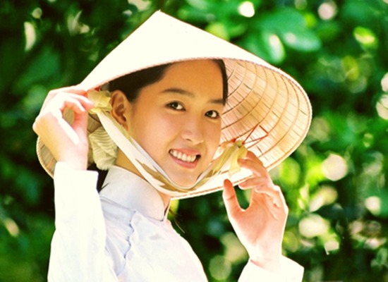 chapeau conique, non vietnamien